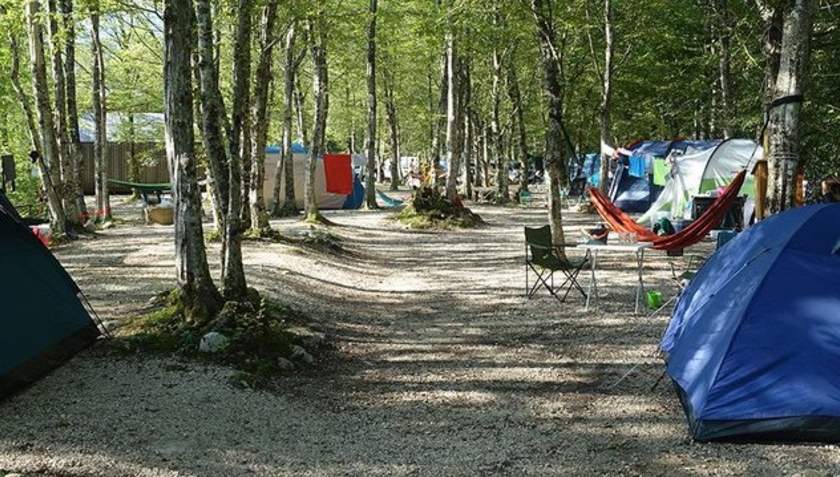 COP Travel Slovinsko Camp Koren Kobarid stany